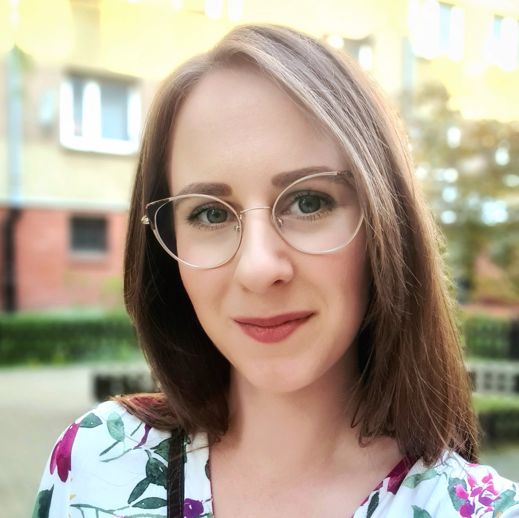 Aleksandra Hadrian Profile